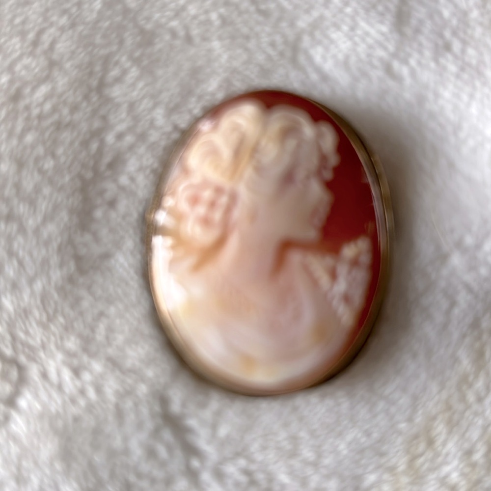 14 k over 925 silver real cameo/pendant from Italy